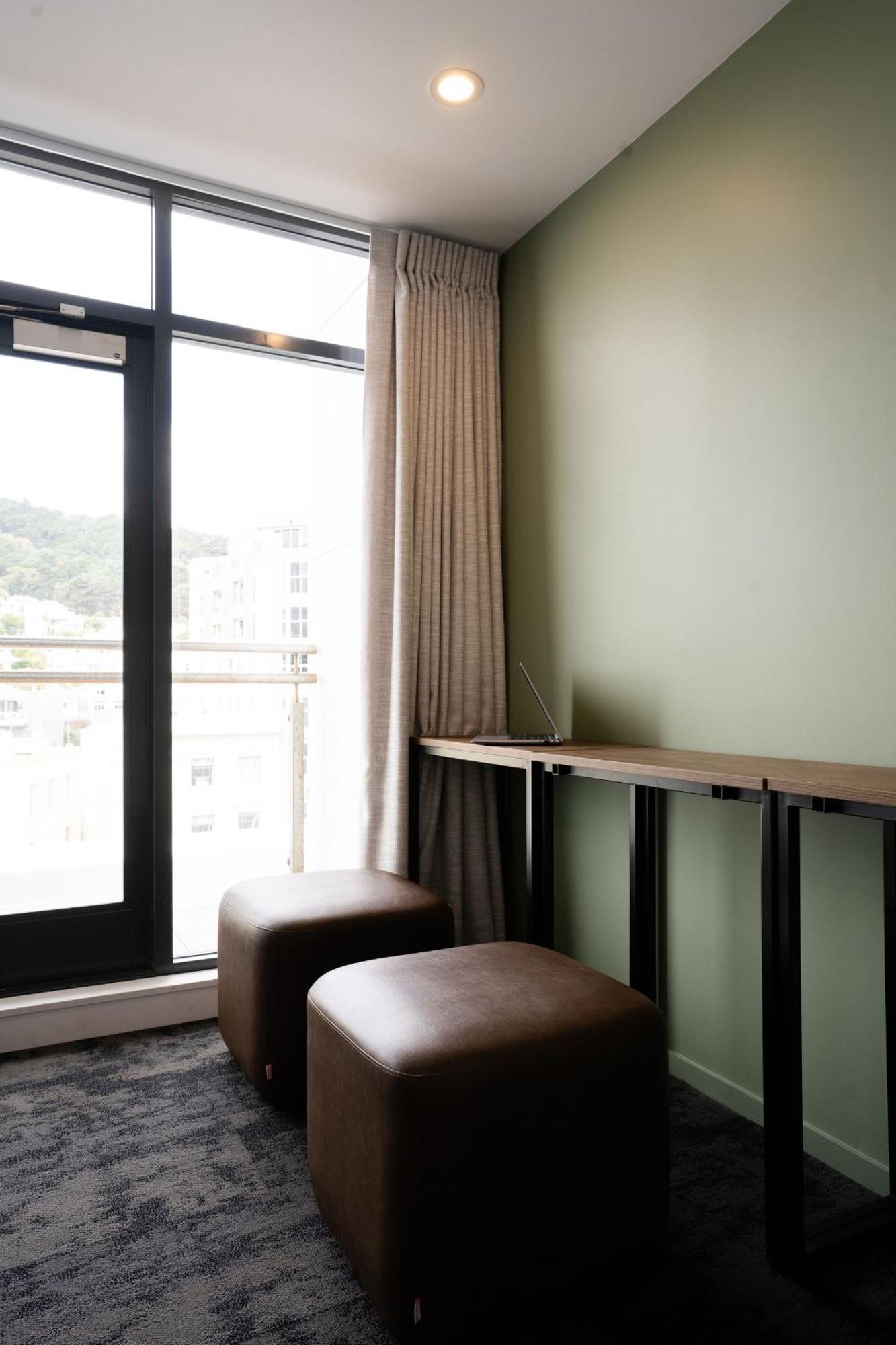 Хостел Haka House Веллингтон Экстерьер фото A room at the hotel